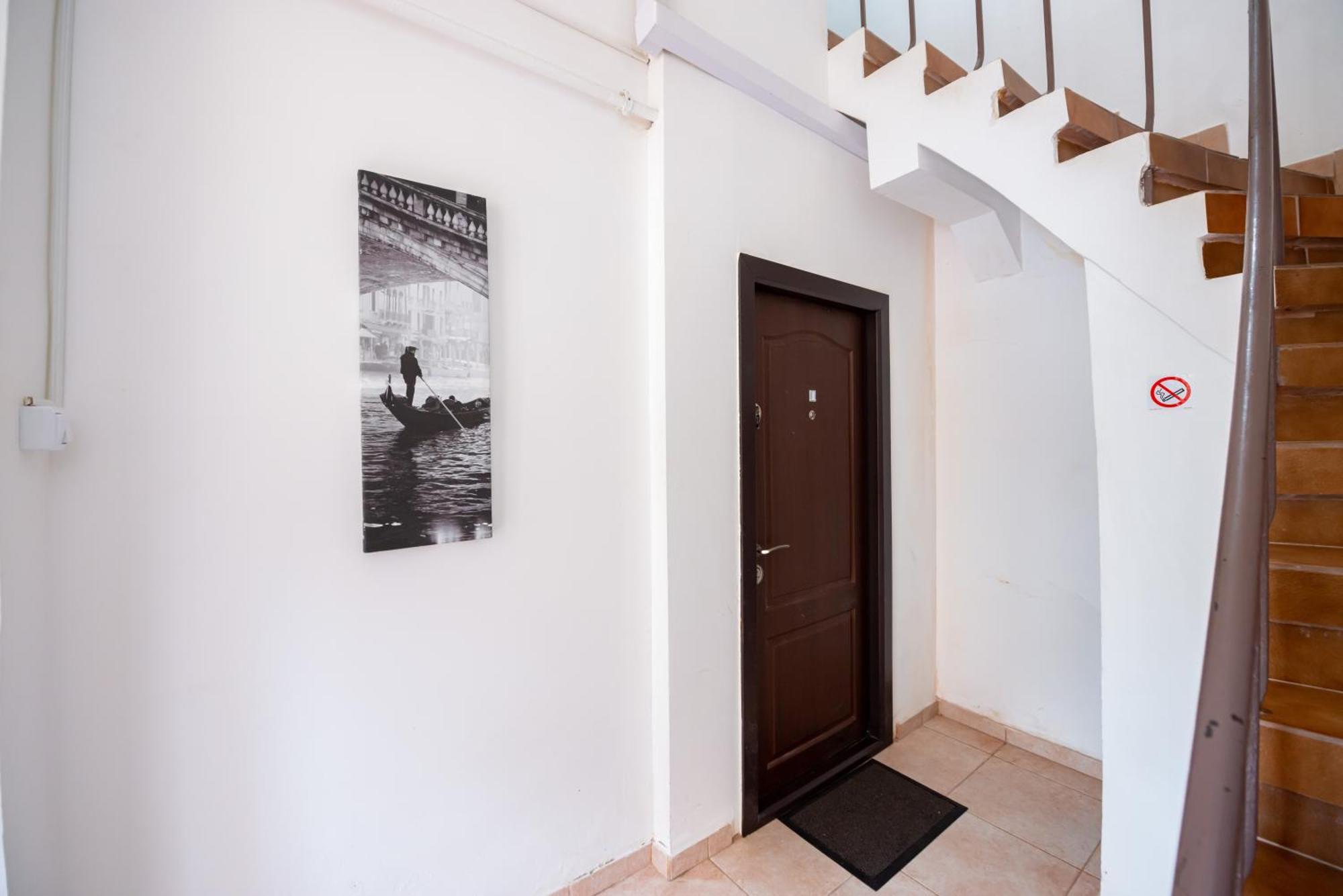 Residenza Di Carbasinni Bucharest Exterior photo
